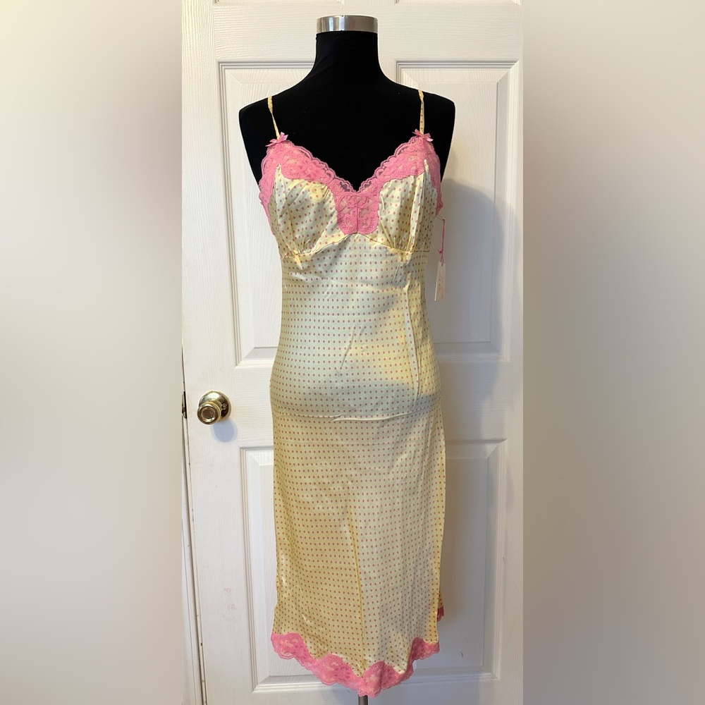 NWT Gold Hawk 100% Silk Yellow & Pink Polka Dot Lace Trim Dress